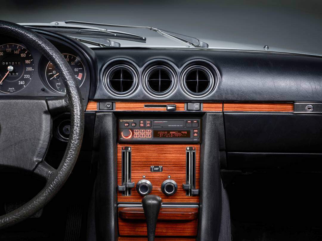 Pioneer SXT-C10PS im Mercedes 280SL